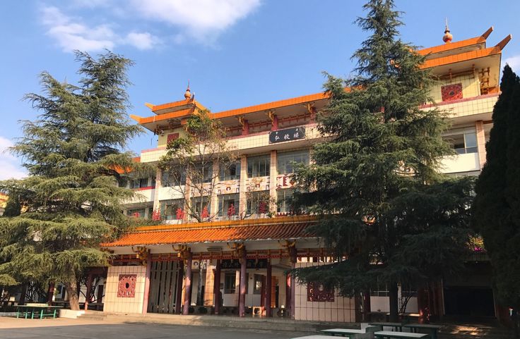 涼山州民族中學(xué)地址在哪里？