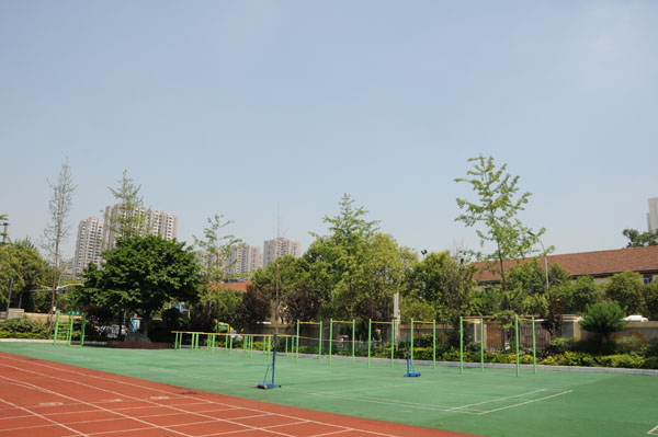成都鐵路中學建校時間、地址是多少？