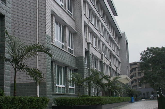 宜賓市第一中學(xué)地址在哪里？
