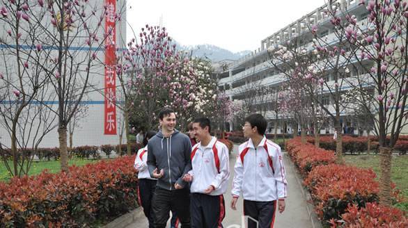 高縣中學(xué)怎么樣、好不好？