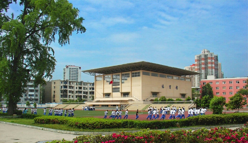 成都鐵路中學在哪？