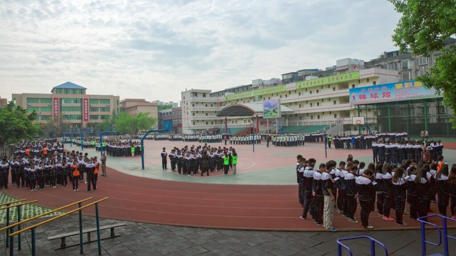 升庵中學(xué)校園環(huán)境怎么樣？
