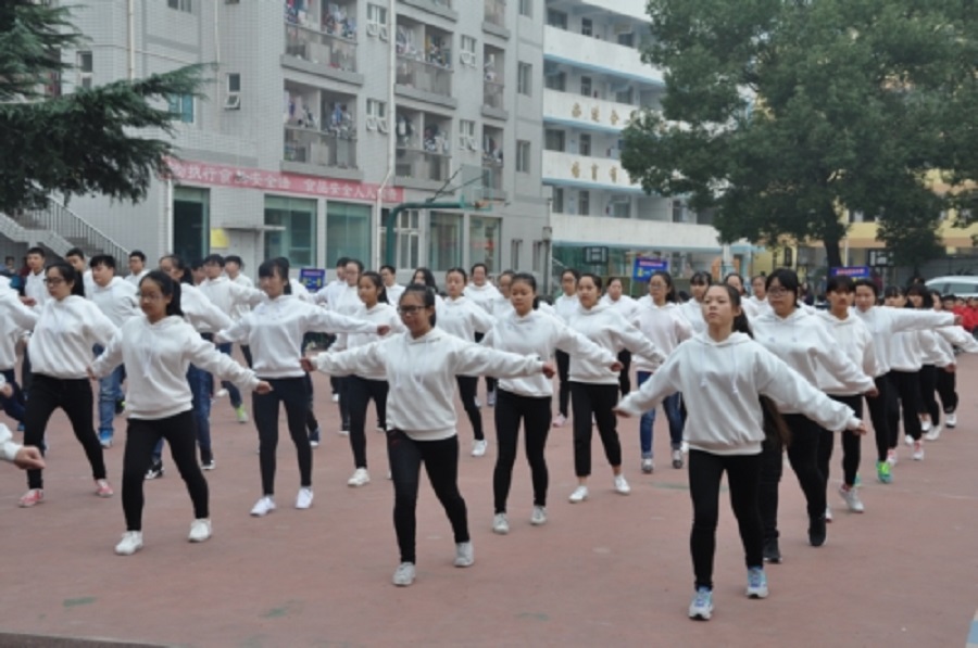 綿陽(yáng)市第三中學(xué)是一所什么性質(zhì)的高中？公辦嗎？