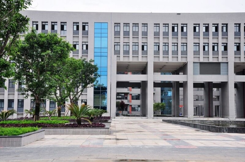 德陽五中校園環(huán)境好嗎？