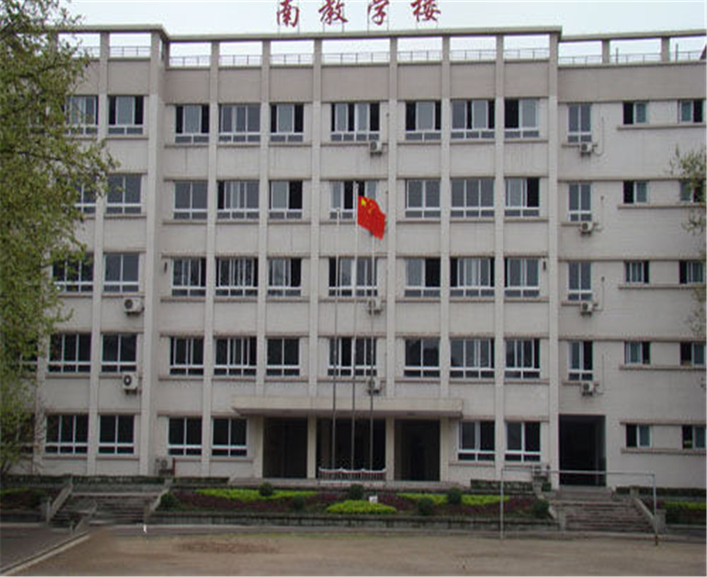 達(dá)州鐵路中學(xué)學(xué)校詳細(xì)地址在什么地方？