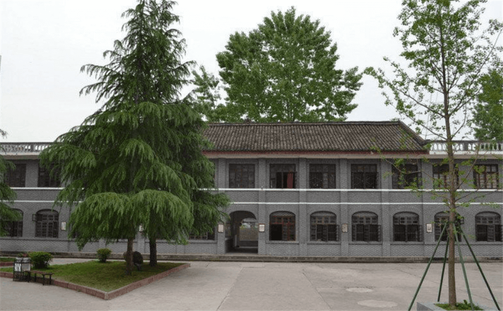 閬中市柏埡中學(xué)學(xué)校環(huán)境怎么樣？