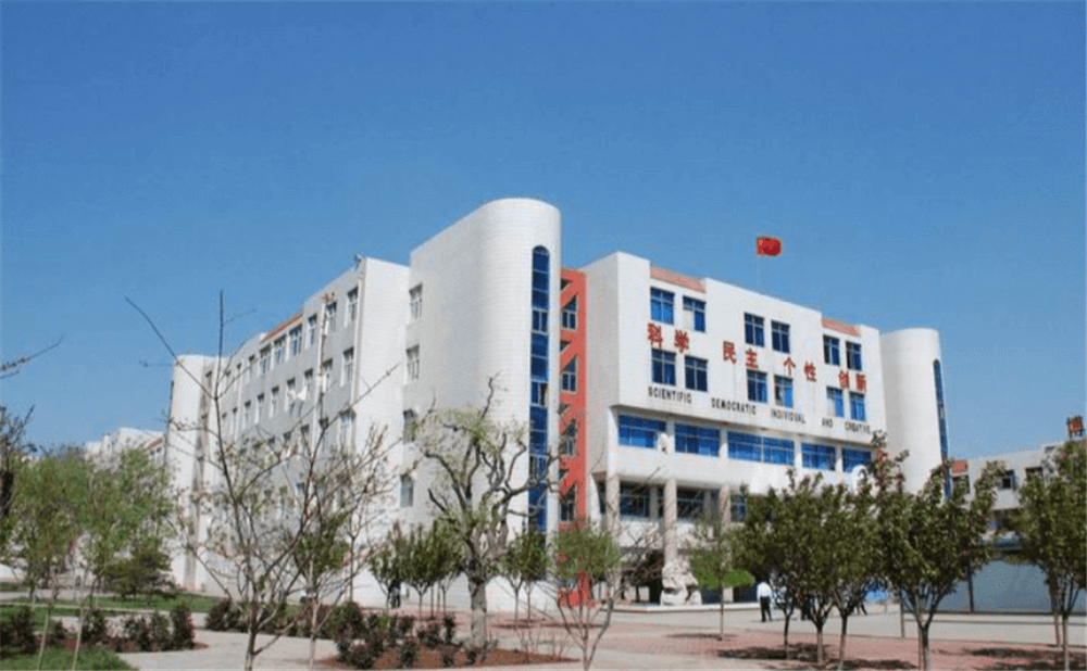 周口中學(xué)學(xué)校環(huán)境怎么樣？