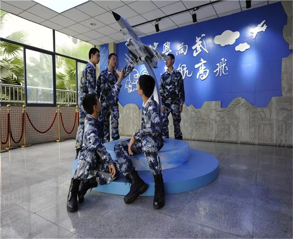 四川大學(xué)附屬中學(xué)每年的學(xué)費多少錢？