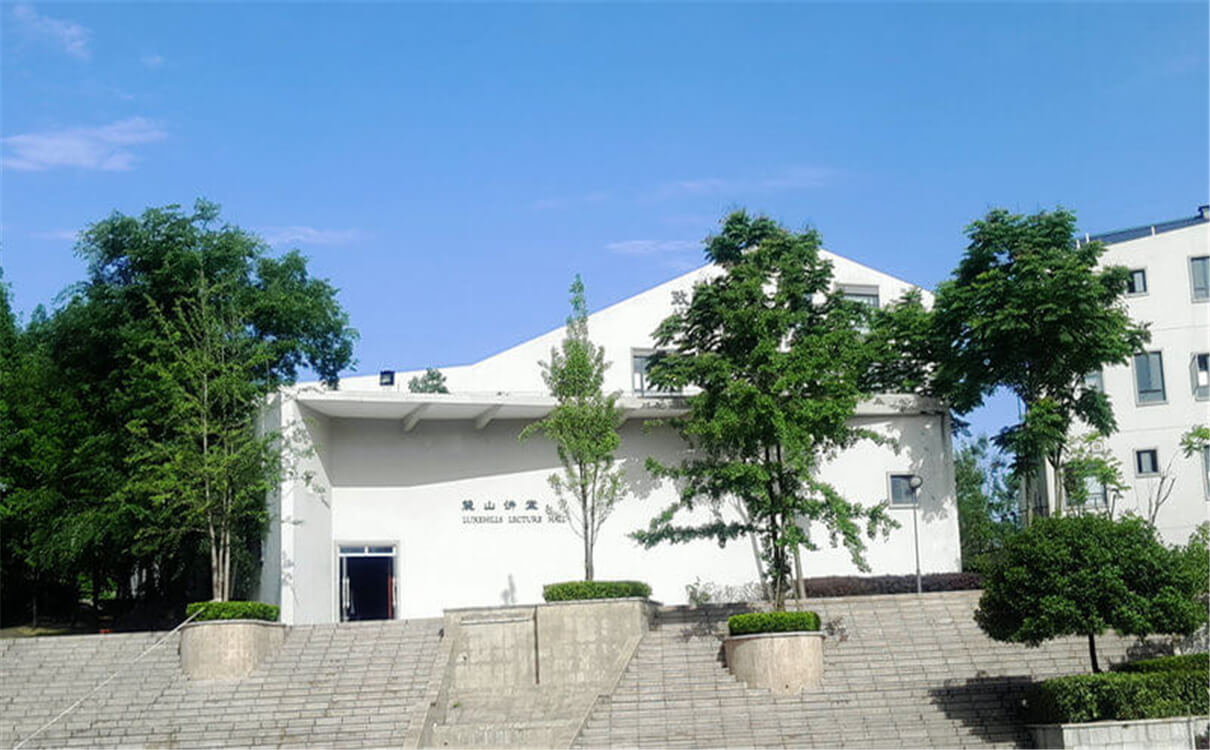 成都實(shí)驗(yàn)外國語學(xué)校（西區(qū)）2020年招生錄取分?jǐn)?shù)線多少分？