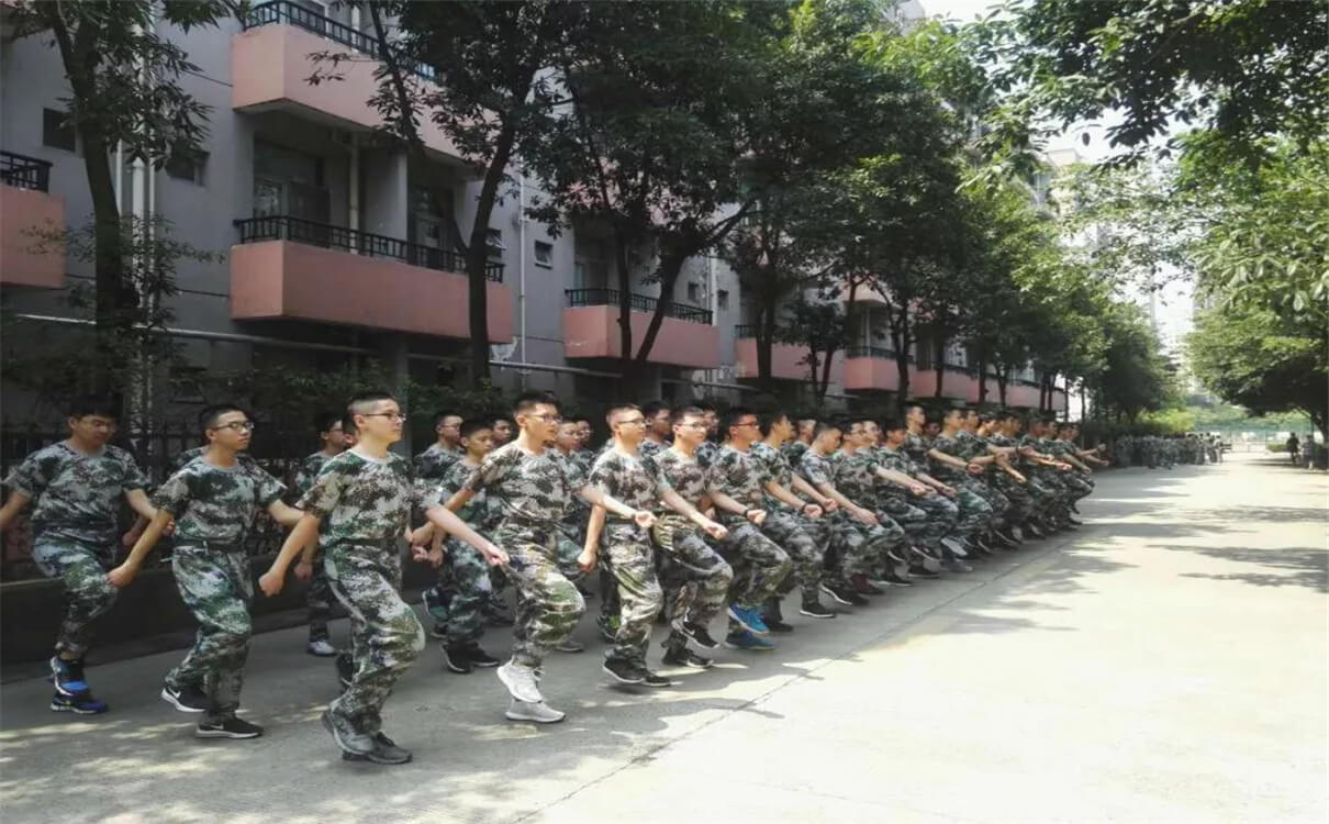 川化中學(xué)2020年招生錄取分?jǐn)?shù)線是多少？