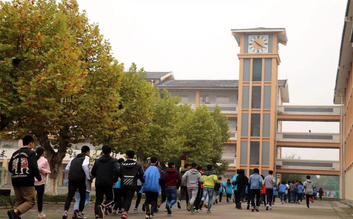 城廂中學2020年招生錄取分數(shù)線是多少？