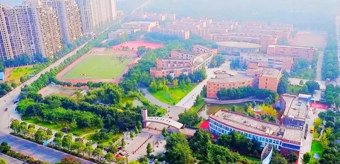 成都七中實驗學校2020年的招生計劃是多少？
