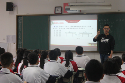 石室白馬中學的環(huán)境怎么樣？