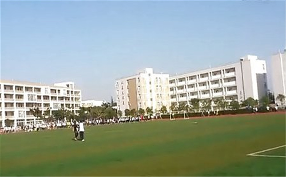 郫縣四中的高考升學(xué)率高不高？