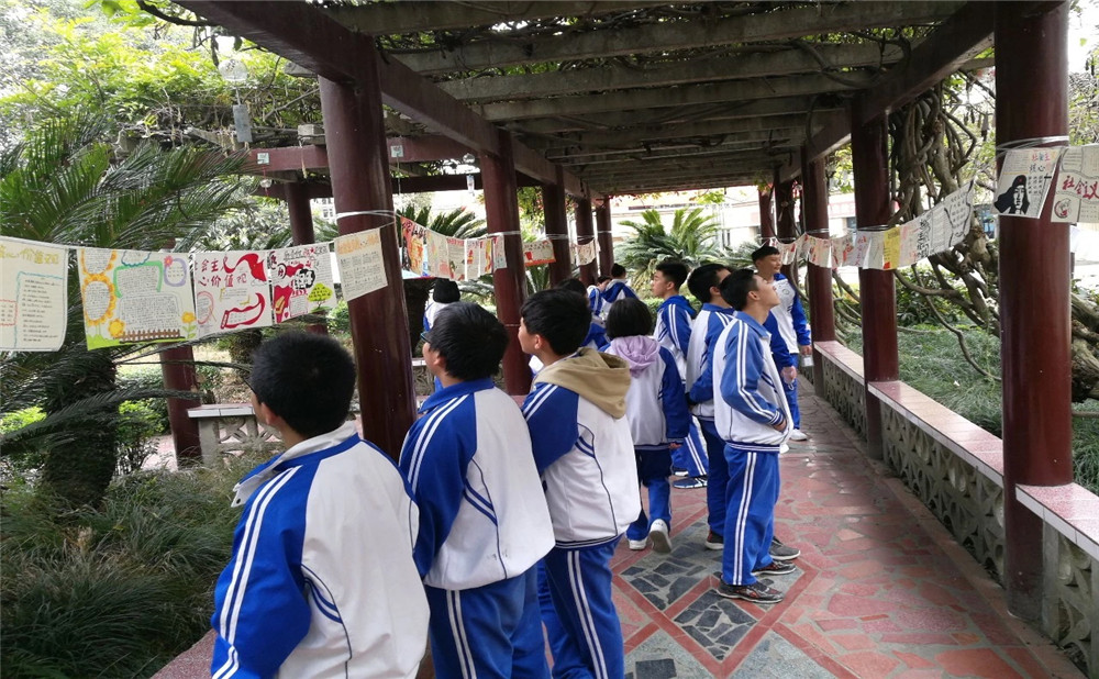 棠湖中學(xué)錄取分?jǐn)?shù)是多少？