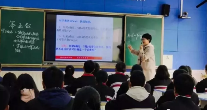 蒲江中學(xué)的錄取分?jǐn)?shù)線是多少？