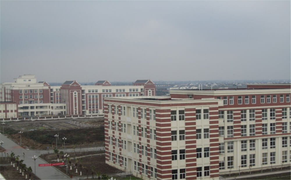 師大三中的去年錄取分?jǐn)?shù)線是多少分？