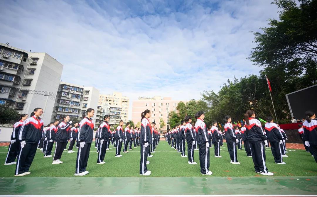 成都西川中學(xué)近三年的錄取分?jǐn)?shù)線是多少？