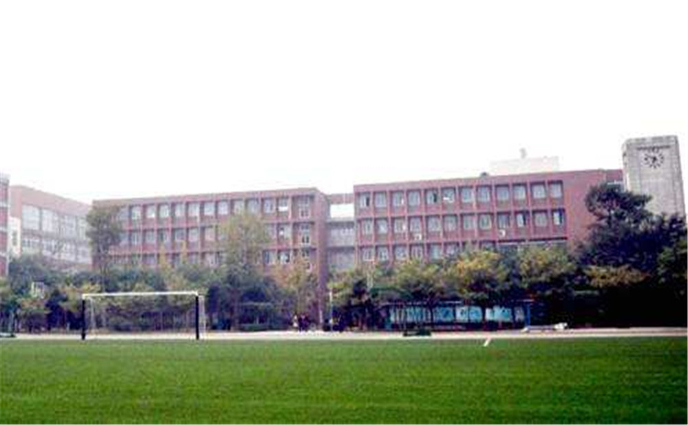 電子科技大學(xué)實(shí)驗(yàn)中學(xué)近三年的錄取分?jǐn)?shù)是多少？