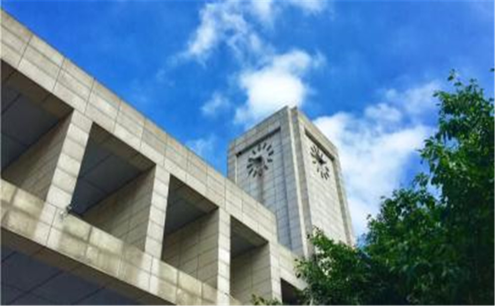電子科技大學(xué)實驗中學(xué)的高中住宿怎么樣？