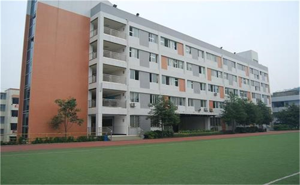 石橋中學(xué)近三年的錄取分數(shù)是多少？