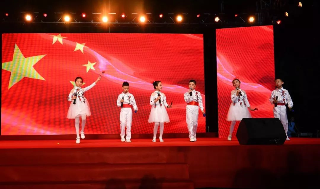 成都七中八一學(xué)校的錄取分?jǐn)?shù)線是多少？