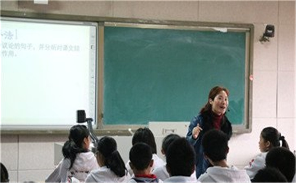 成都實(shí)驗(yàn)中學(xué)的錄取分?jǐn)?shù)是多少？