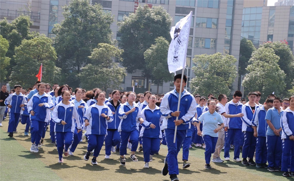 石室天府中學(xué)錄取分?jǐn)?shù)是多少？