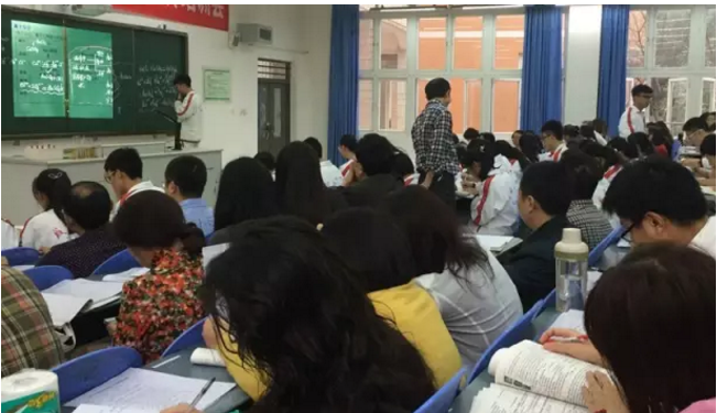 成都七中實驗學(xué)校的錄取分?jǐn)?shù)線是多少？