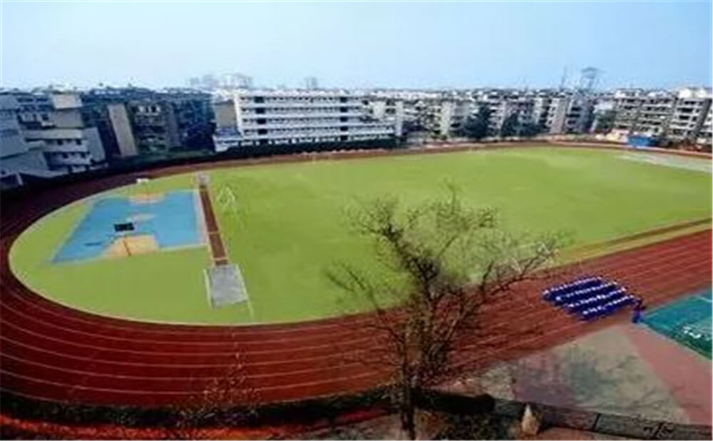 成都實外新都五龍山學(xué)校的住宿怎么樣？