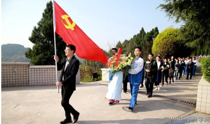 簡陽中學(xué)的本科升學(xué)率是多少？