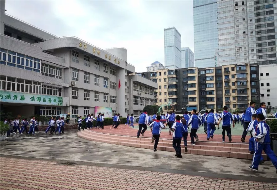 2020成都市第十七中學(xué)的升學(xué)率有多少？