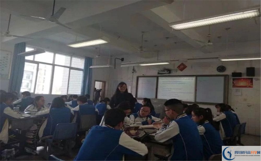 大彎中學(xué)高中部錄取分數(shù)是多少？