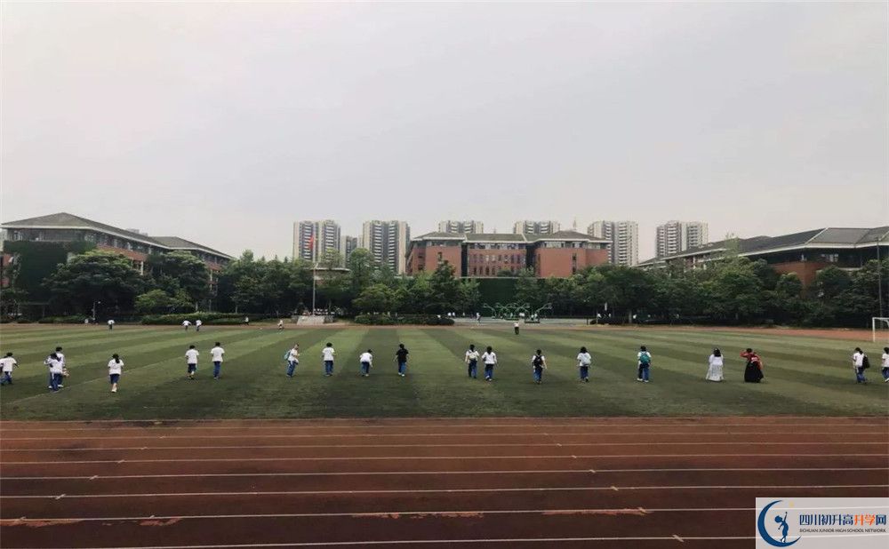 成都七中高新校區(qū)的老師好不好？