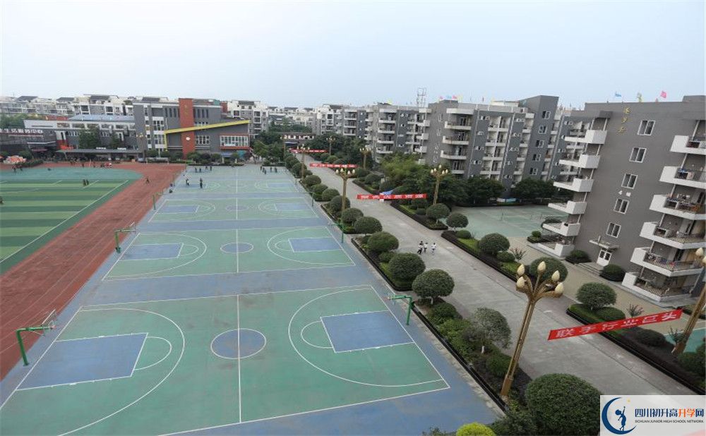 大彎中學的老師好不好？