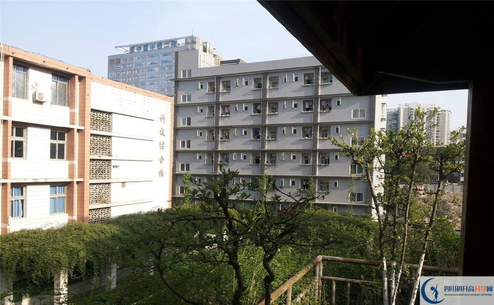 2020年通錦中學(xué)高中的分?jǐn)?shù)線是多少分？