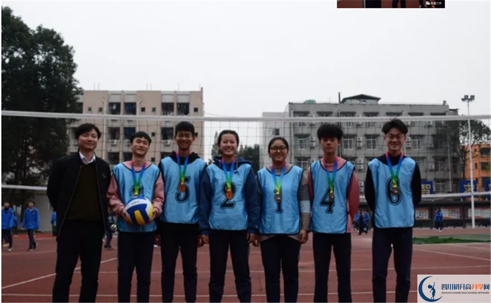 新都二中的分?jǐn)?shù)線(xiàn)大概是多少？