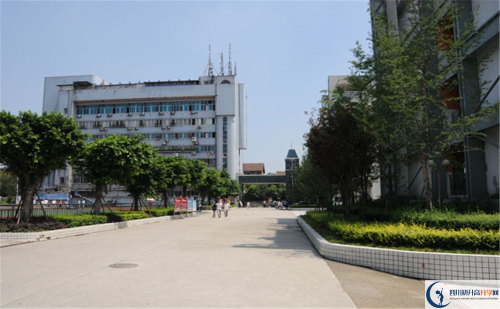 成都鐵路中學(xué)2020年外地招生考試時間是多久？