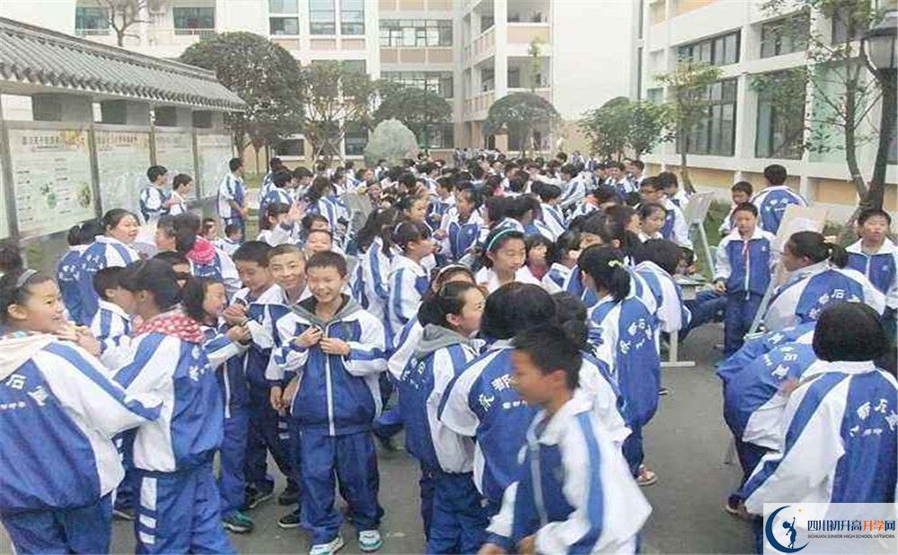 成都石室蜀都中學(xué)地址怎么走？