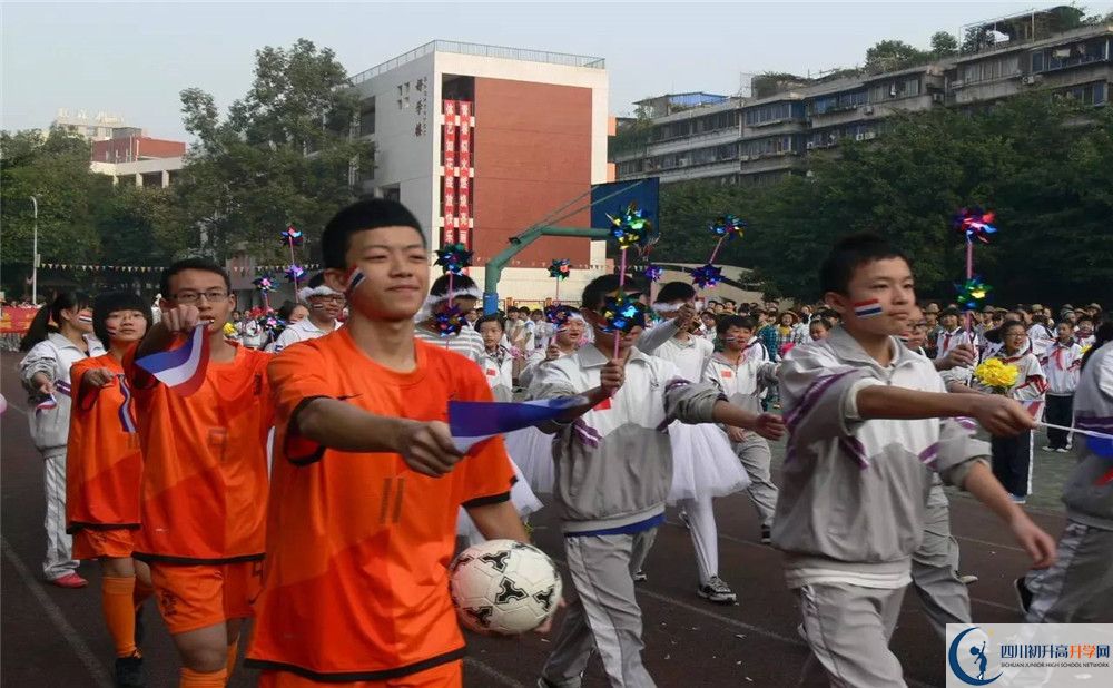 成都市石室聯(lián)中蜀華分校初升高難不難？