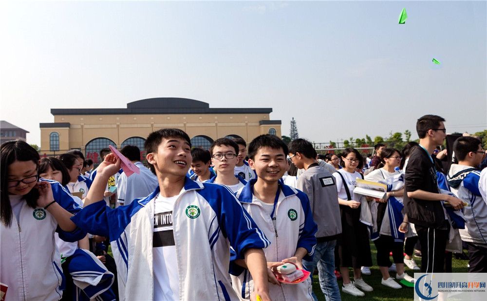 棠湖中學(xué)2020年保送清華北大的人數(shù)有多少？