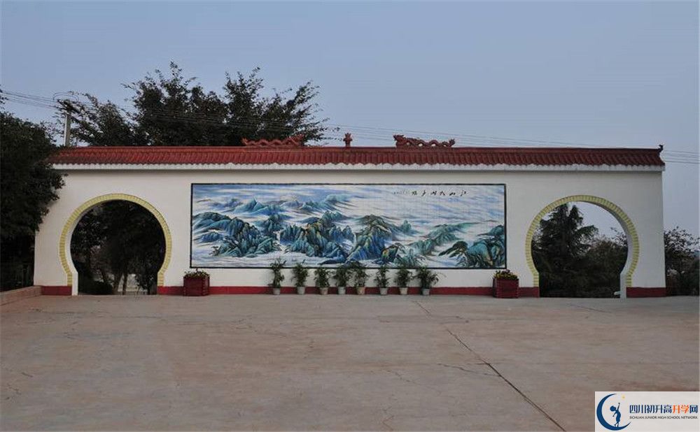 賈家中學(xué)高中部地址在哪里？