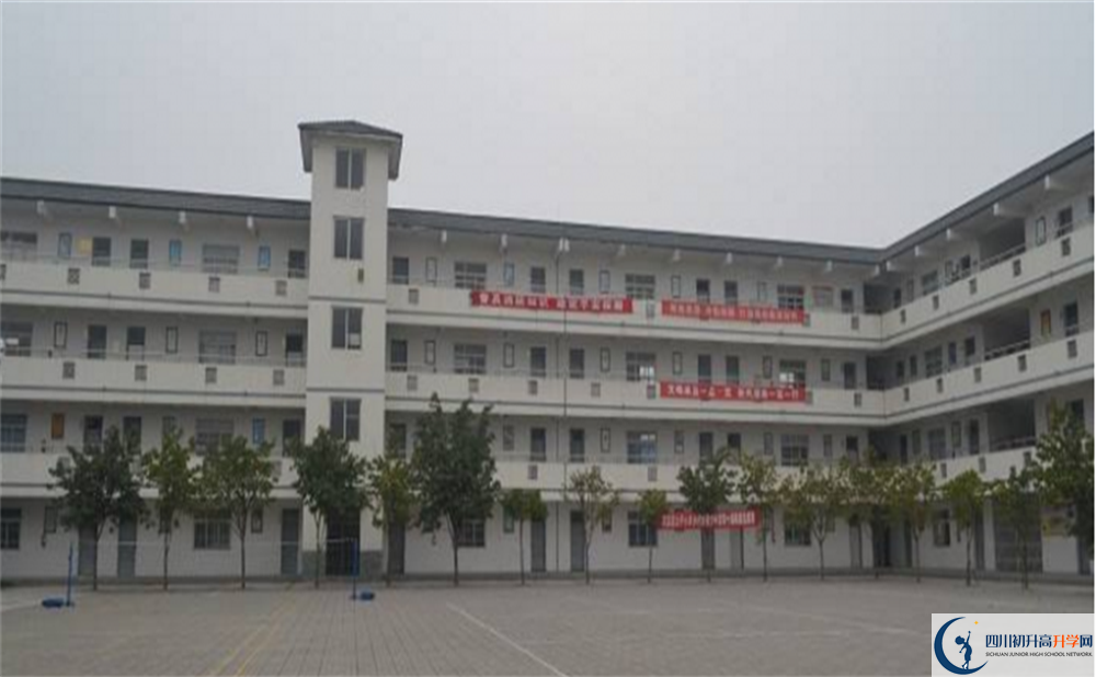 成都市太平中學(xué)是重點(diǎn)中學(xué)嗎？