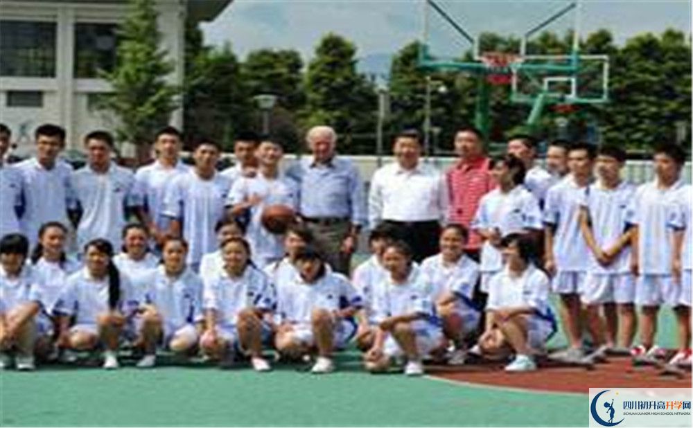 2020青城山高級(jí)中學(xué)初升高分班考試題？