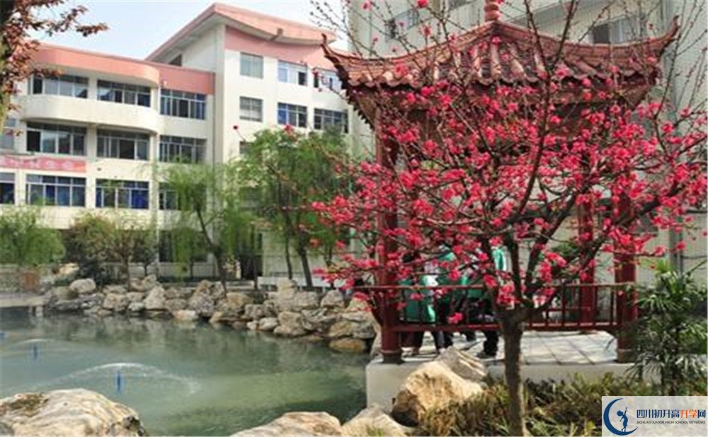 蜀城中學(xué)高中分班考試難嗎？