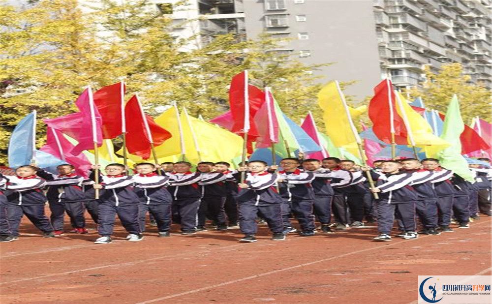 大邑中學(xué)實驗班學(xué)費貴嗎？