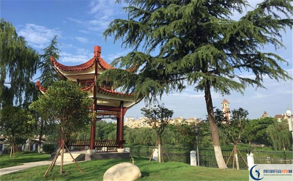 三原外國語學(xué)校平行班中考重點率是多少？