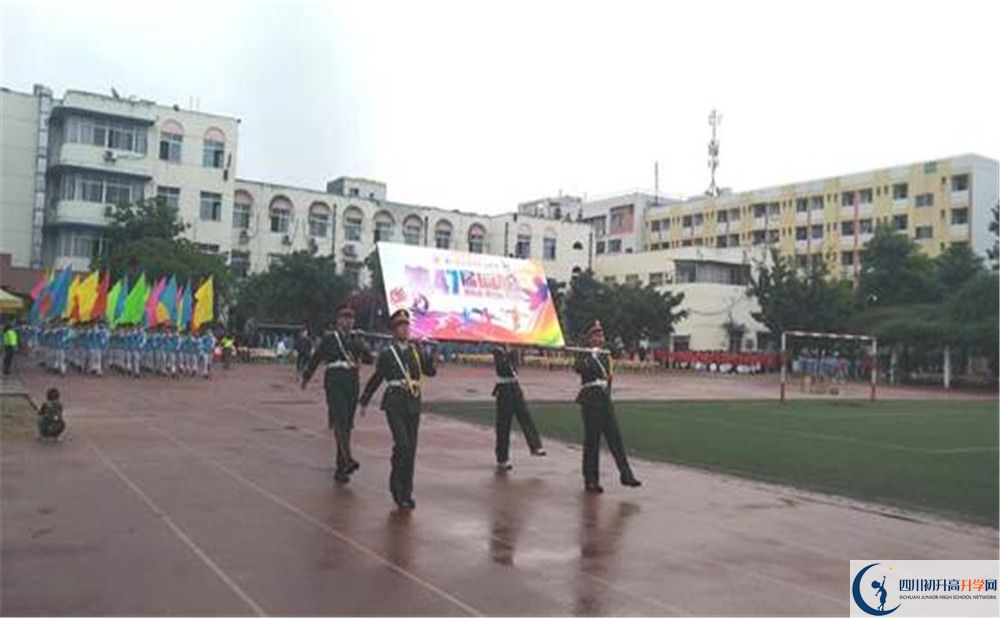 西南交通大學附屬中學2020年高考人數(shù)是多少？