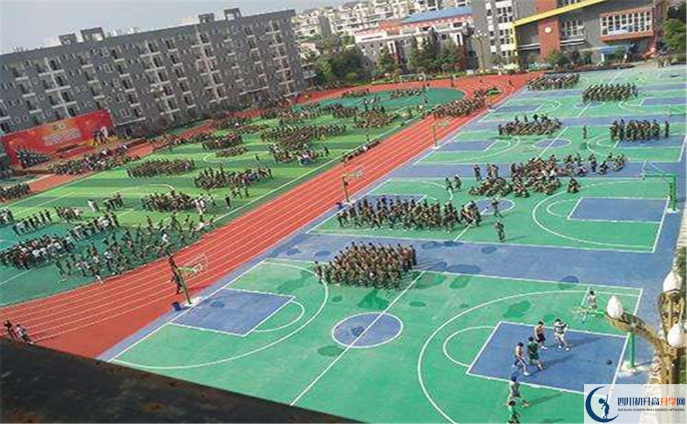 成都鐵路中學(xué)2020年高考人數(shù)是多少？