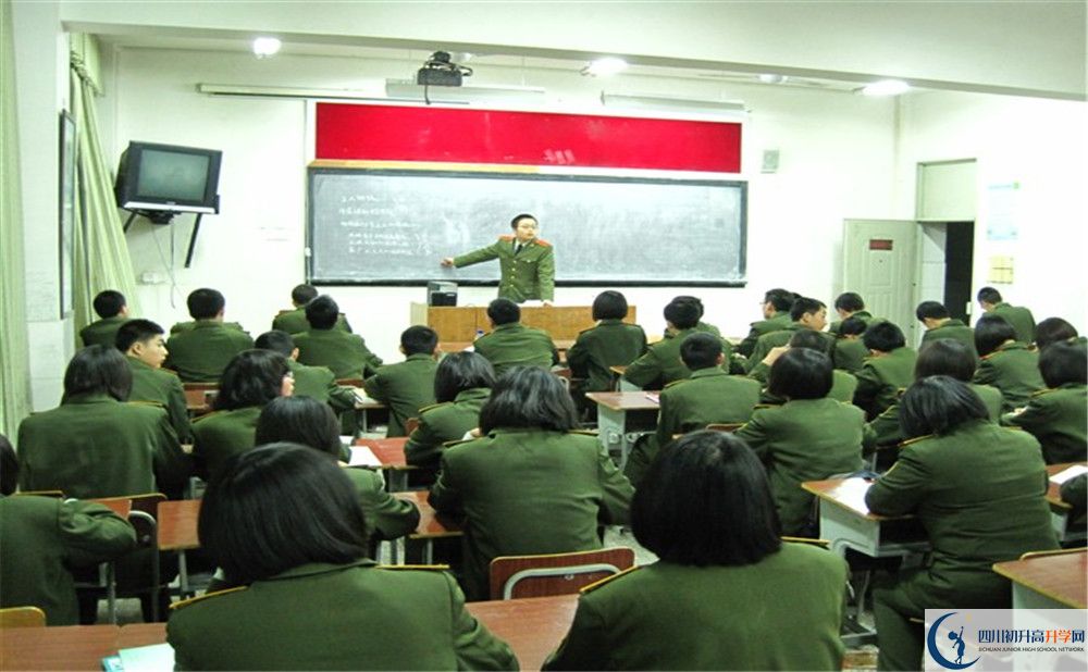 成都三十六中初三課程資源在哪里看？